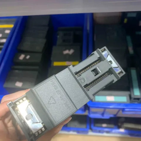 Siemens 6ES7 331-7PF01-0AB0 Industrial Automation Component — product photo 8 of 10