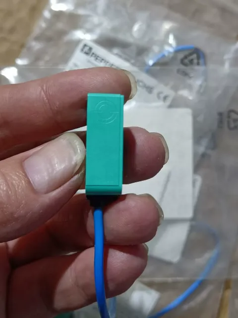 Pepperl+Fuchs 211636 Industrial Sensor product photo 9