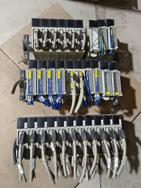 Schneider Electric TSXDEY16D2 / TSXDSY16T2 / TSXDSY32T2K / TSXDEY32D2K / TSXDSY16R5 I/O Module product photo 1