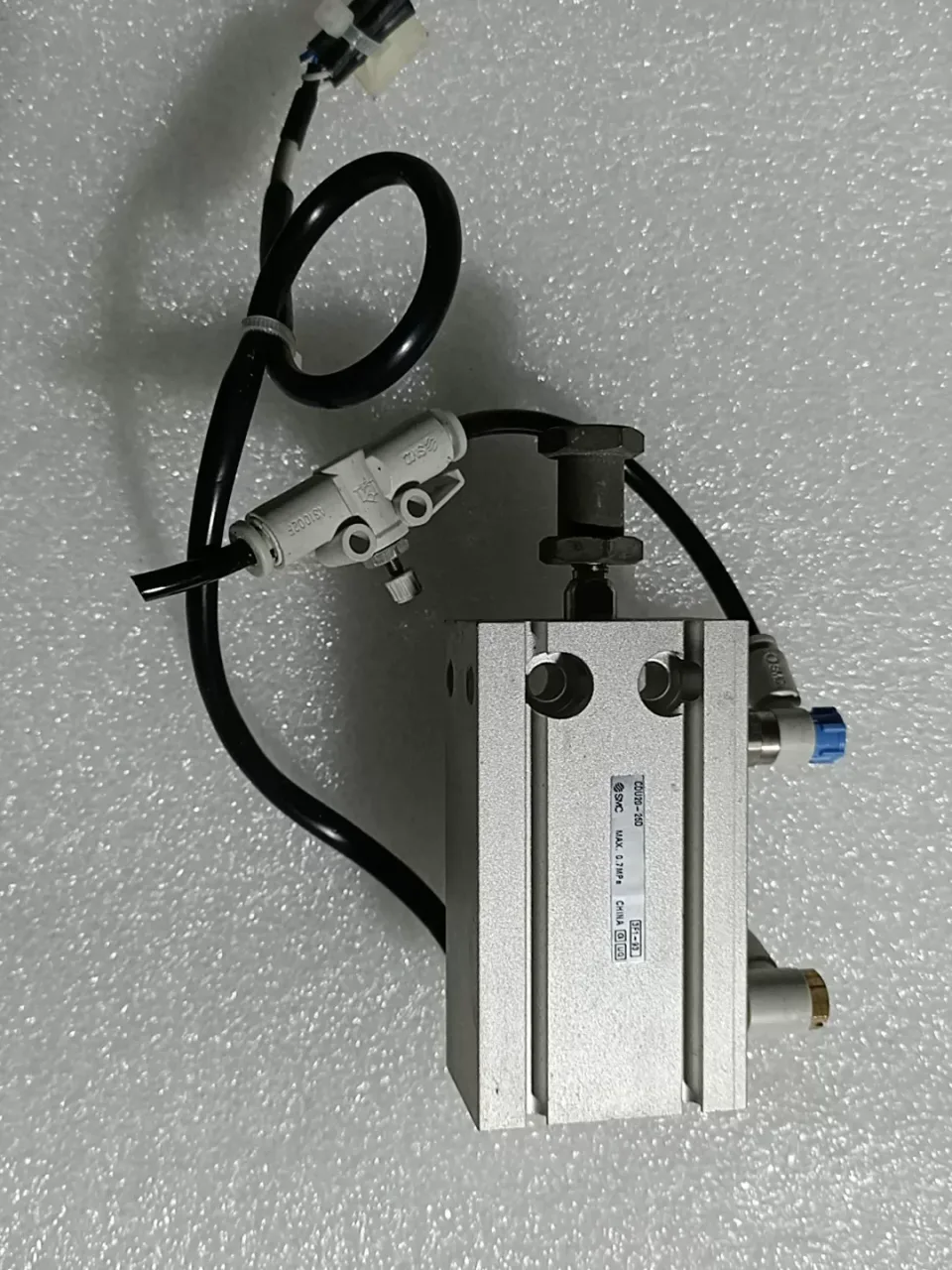 SMC CDU20-25D Industrial Automation Component product photo 1