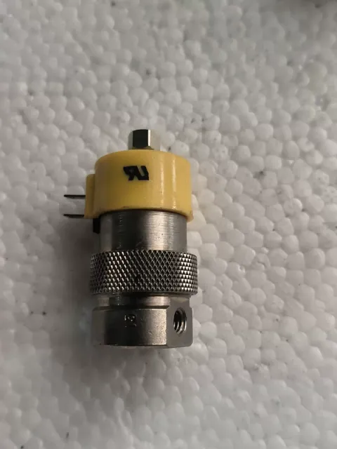 Clippard ETO-3-24VDC Industrial Automation Component product photo 3