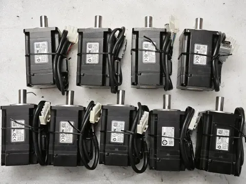 White Label SGMJV-04ADE6S Motor & Drive Component product photo 2