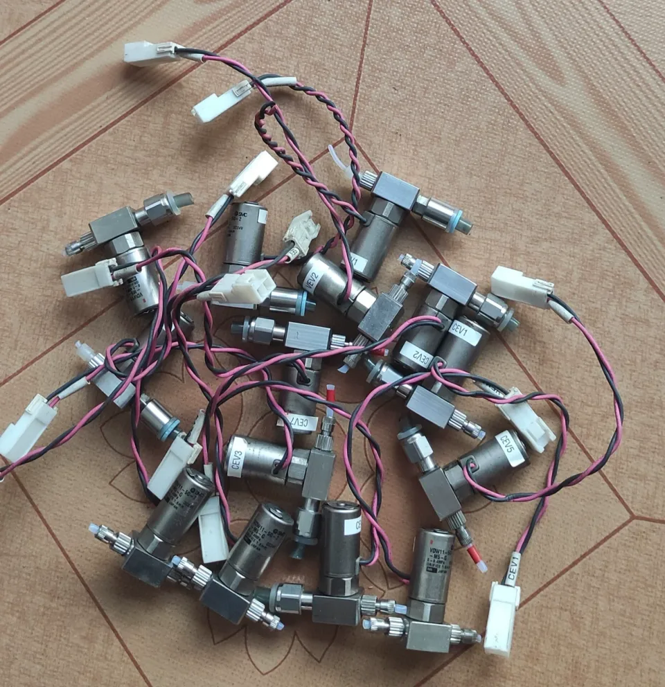 SMC VDW11-5G-2-M5-G Industrial Automation Component product photo 1