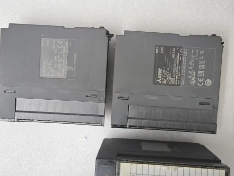 Mitsubishi Electric QY80 PLC Module — product photo 31 of 42