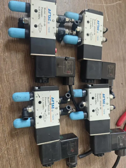 AirTAC 4V210-06 Industrial Automation Component — product photo 6 of 19