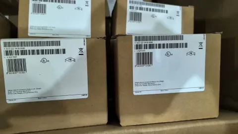 Siemens 6ES7222-1BH32-0XB0 Industrial Automation Component — product photo 2 of 3
