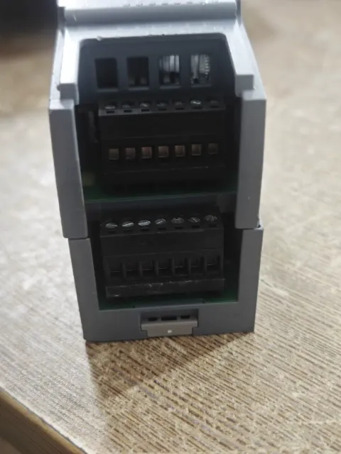 Siemens 6ES7223-1BH32-0XB0 I/O Module product photo 2