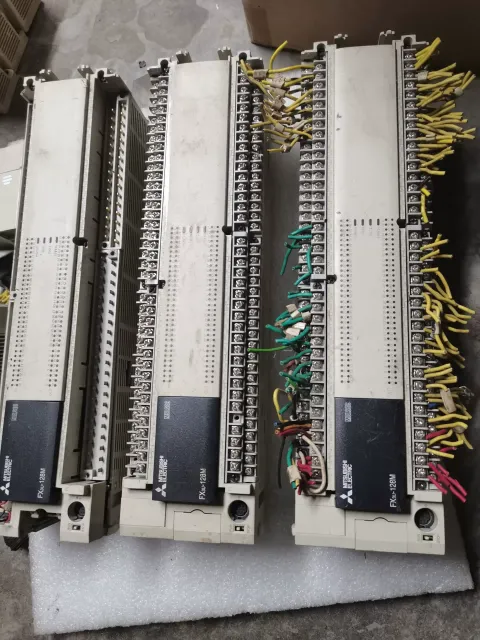 Mitsubishi Electric FX3U-128MR/ES-A PLC Module product photo 1