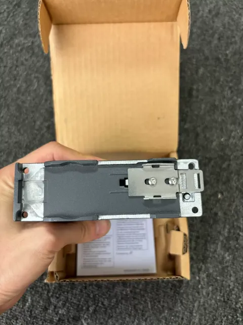 Siemens 6GK5101-1BB00-2AA3 Industrial Automation Component product photo 6