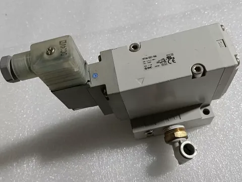 SMC VP744-5DZ1-04A Industrial Automation Component product photo 1