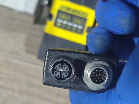 Cognex DM262X Industrial Sensor — product photo 22 of 23