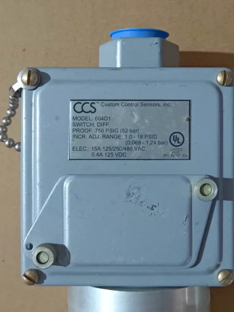 Custom Control Sensors (CCS) 2×604G1 + 604D1 Industrial Sensor product photo 4