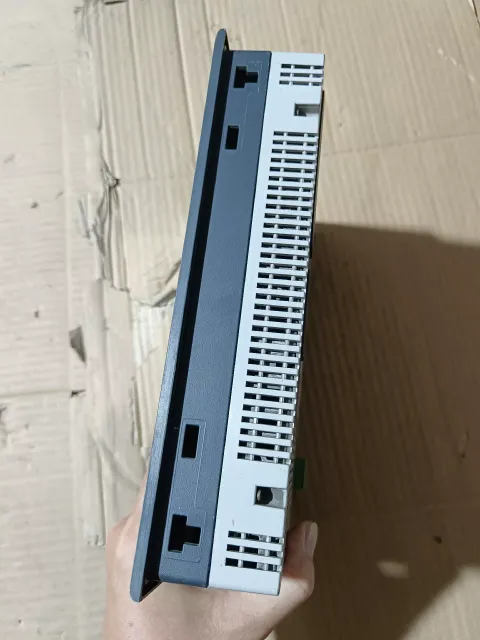 Schneider Electric / Telemecanique XBTGT5330 Industrial Automation Component product photo 7