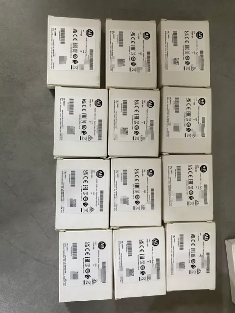 Unbranded Industrial 1734-IB8 PLC Module product photo 1