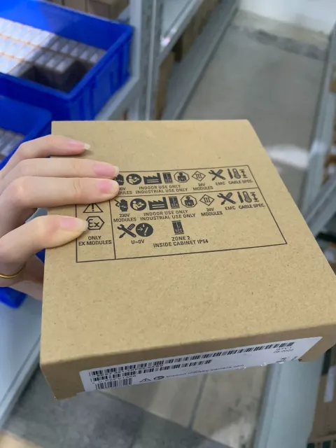 Siemens 6ES7331-1KF02-0AB0 Industrial Automation Component — product photo 7 of 9