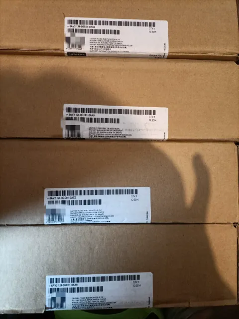 Siemens 6AV2124-0GC01-0AX0 Industrial Automation Component — product photo 4 of 19