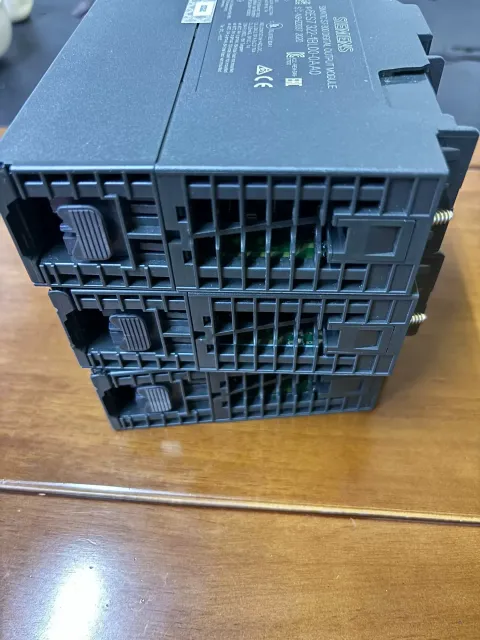Siemens 6ES7 322-1BL00-0AA0 PLC Module product photo 4