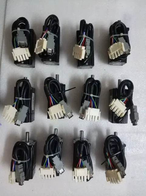 Yaskawa SGMJV-01ADE6S Motor & Drive Component product photo 4