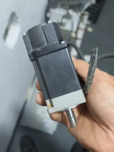 Mitsubishi Electric HG-KR13J Motor & Drive Component product photo 3