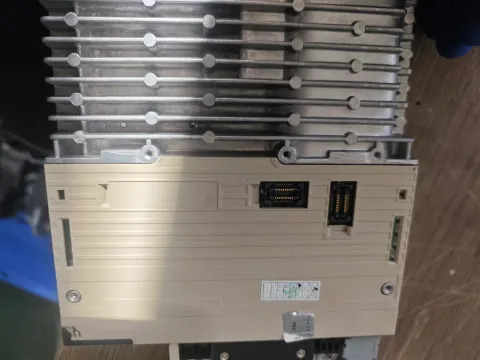 Yaskawa SGDV-1R6A01A / SGDV-2R8A01A Motor & Drive Component product photo 4