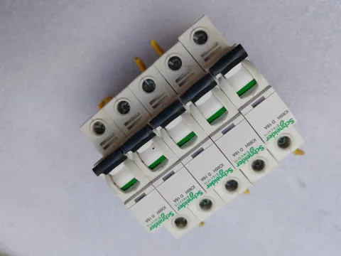 Schneider Electric iC65H 1P D16A Industrial Automation Component product photo 1