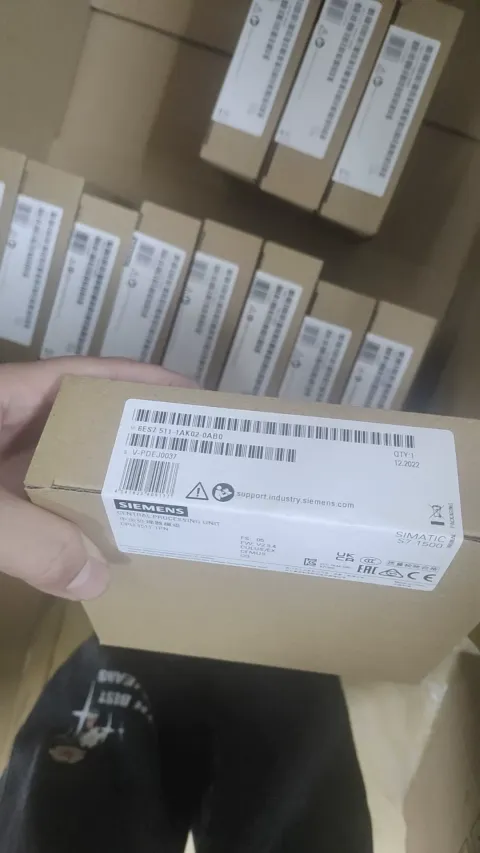 Siemens 6ES7 511-1AK02-0AB0 PLC Module — product photo 12 of 32