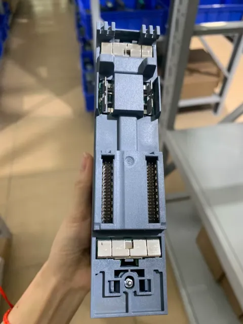 Siemens 6ES7155-5AA00-0AC0 Industrial Automation Component — product photo 8 of 14