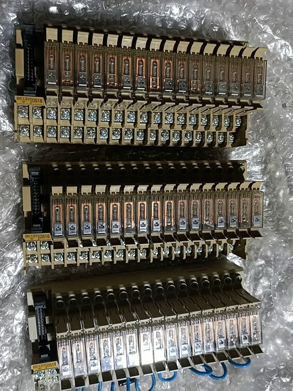 Omron G7T-1112S DC12V I/O Module product photo 1