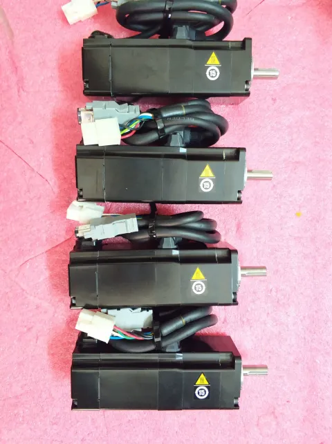 Yaskawa SGM7J-01AFC6E Motor & Drive Component — product photo 2 of 16