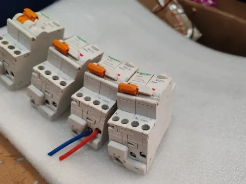 Schneider Electric Easy9 C20 Vigi 30mA Industrial Automation Component product photo 5
