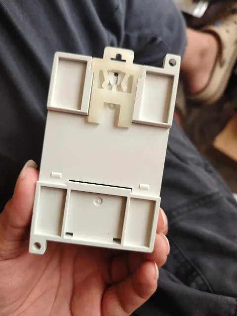 XINJE XC1-16T-E PLC Module — product photo 12 of 12