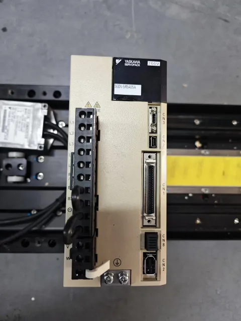 Yaskawa SGLFW-50A200BP + SGDV-5R5A05A + JZDP-D008-181 Motor & Drive Component product photo 2