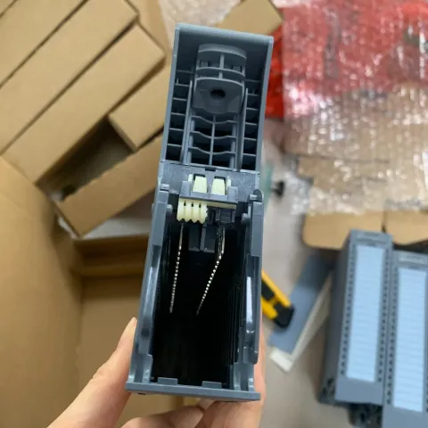 Siemens 6ES7521-1BL00-0AB0 Industrial Automation Component — product photo 4 of 15