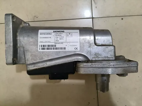 Siemens SKP25.403E2 Industrial Automation Component product photo 1