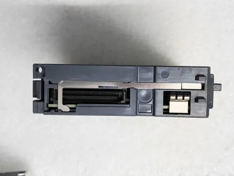 Mitsubishi Electric QJ71GF11-T2 Industrial Automation Component — product photo 17 of 42