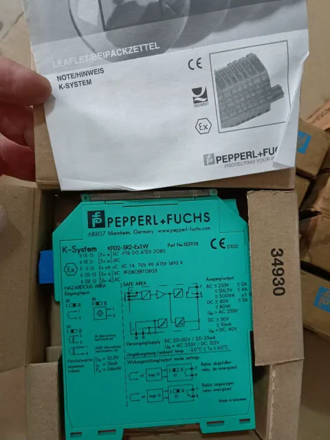 Pepperl+Fuchs KFD2-SR2-Ex1.W / Part No. 132958 Industrial Sensor product photo 3