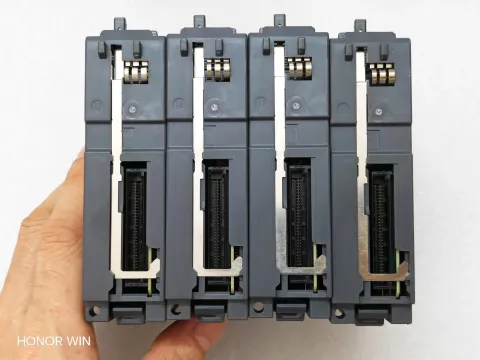 Mitsubishi Electric QJ71C24N-R4 Industrial Automation Component — product photo 17 of 48