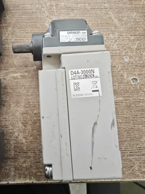 Omron D4A-3102N Industrial Sensor product photo 5