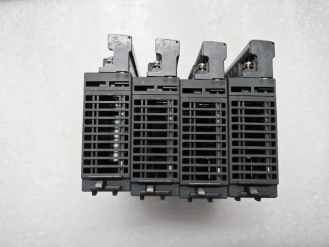 Mitsubishi Electric QY80 PLC Module — product photo 16 of 42