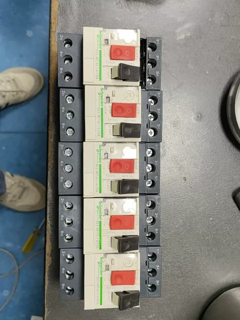 Schneider Electric GV2-ME14C Motor & Drive Component product photo 1