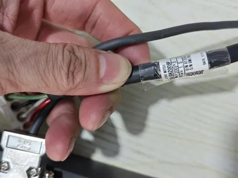 Yaskawa SGLFW-50A200BP Motor & Drive Component — product photo 5 of 10