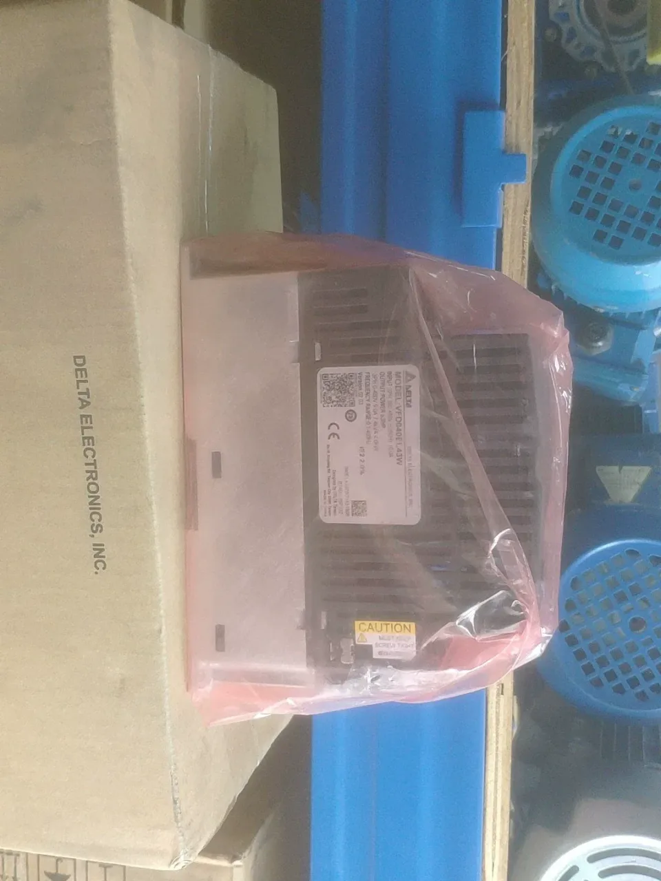 Delta VFD040EL43W Motor & Drive Component product photo 1