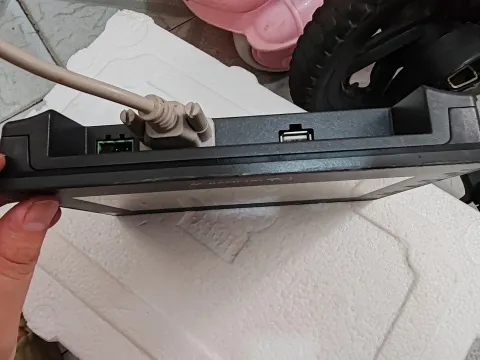 Weinview (Weintek) TK6071iQ 1WV Industrial Automation Component product photo 2