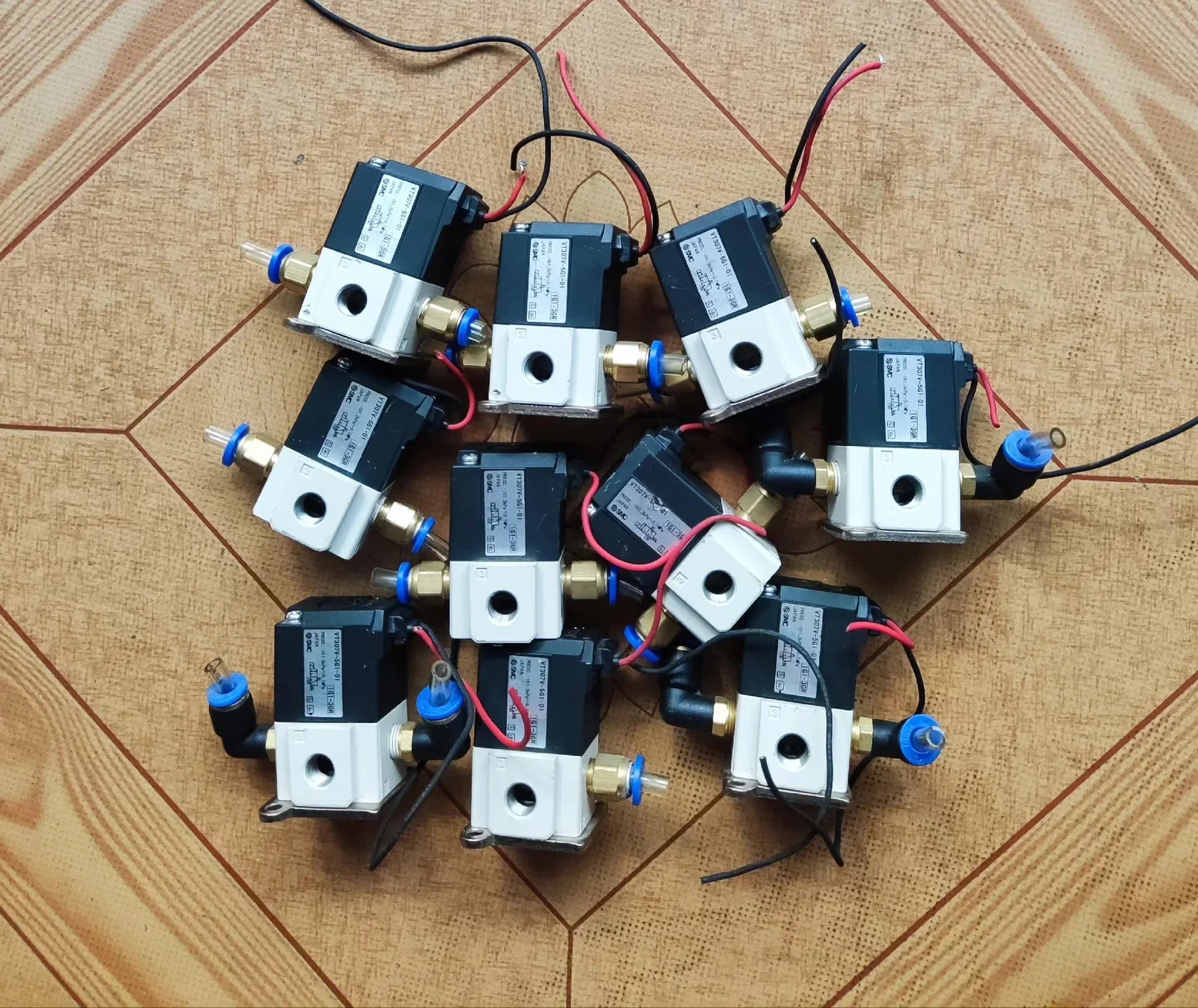 SMC VT307V-5G1-01 Industrial Automation Component product photo 1