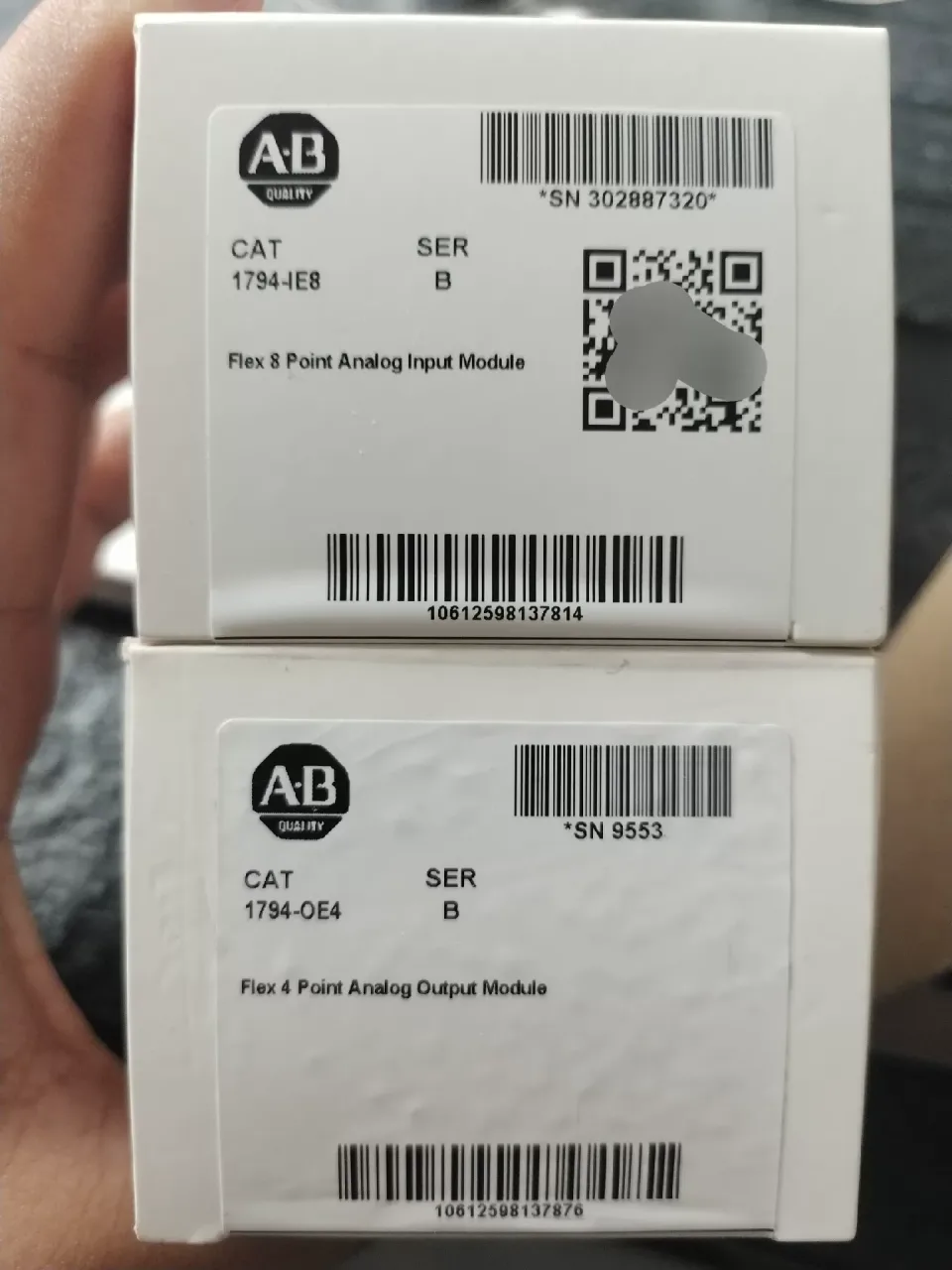 Allen-Bradley 1794-IE8 + 1794-OE4 I/O Module product photo 1