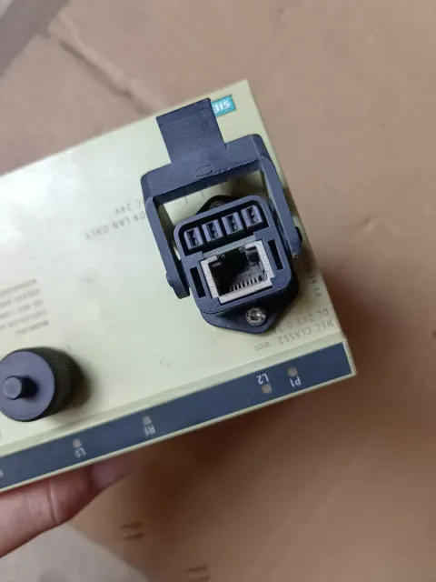 Siemens 6GK5788-1ST00-2AA6 Industrial Automation Component product photo 7