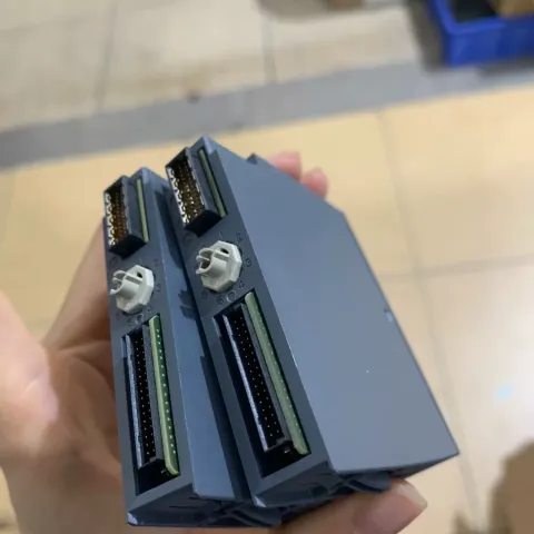 Siemens 6ES7131-6BF01-0BA0 Industrial Automation Component — product photo 5 of 7