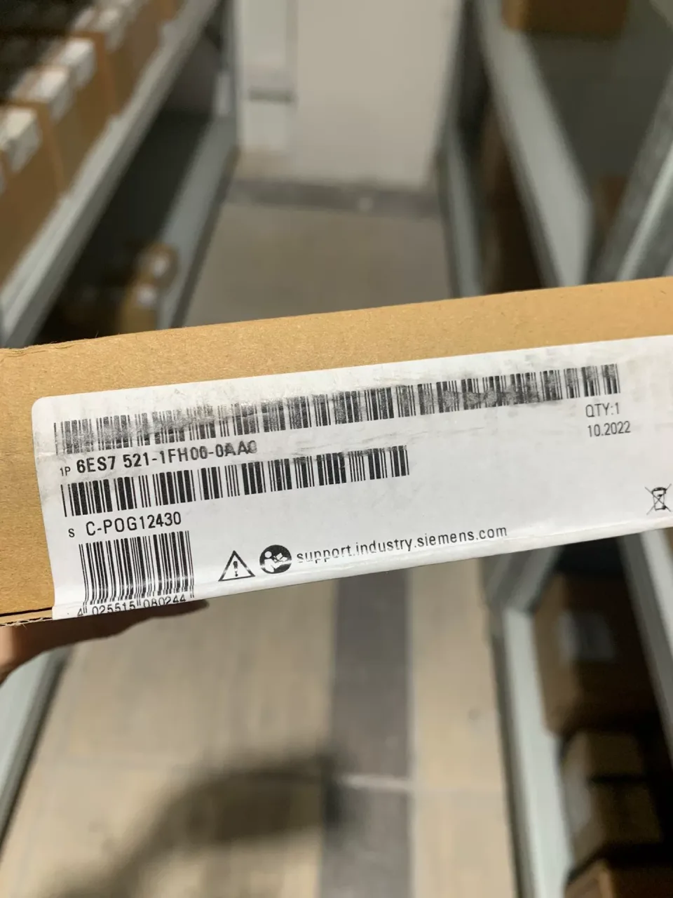 Siemens 6ES7521-1FH00-0AA0 Industrial Automation Component product photo 1