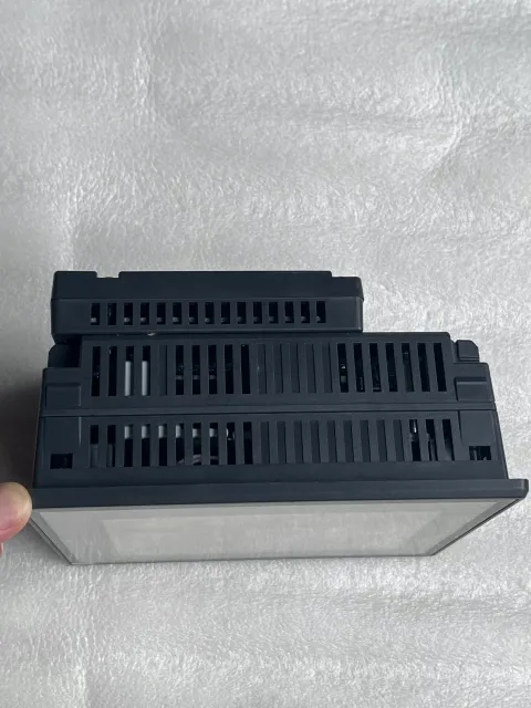 KEYENCE VT3-E3 Industrial Automation Component — product photo 11 of 13