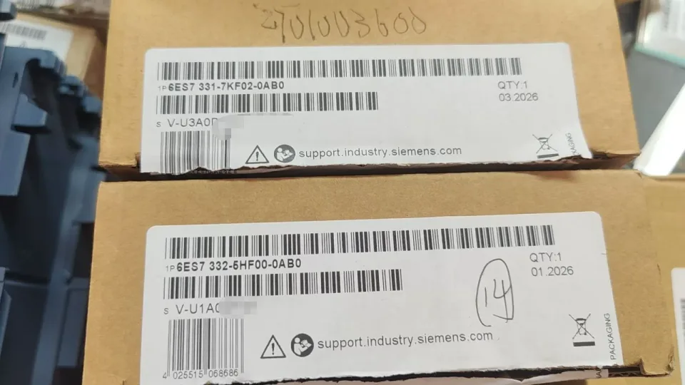 Siemens 6ES7 332-5HF00-0AB0 PLC Module product photo 1